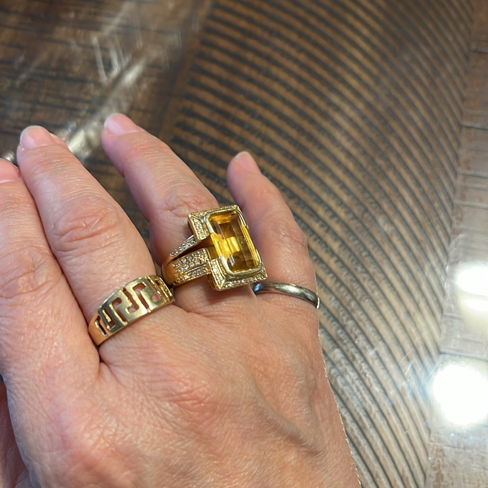 14k yellow ring - Picture 7 of 8